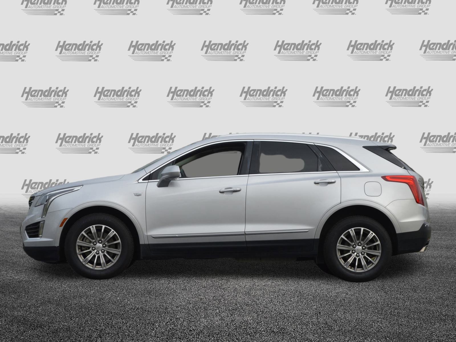 Used 2017 Cadillac XT5 Luxury w/ Driver Awareness Package image 8