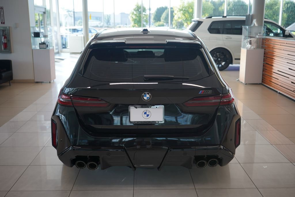 New 2026 BMW M5 Touring image 5