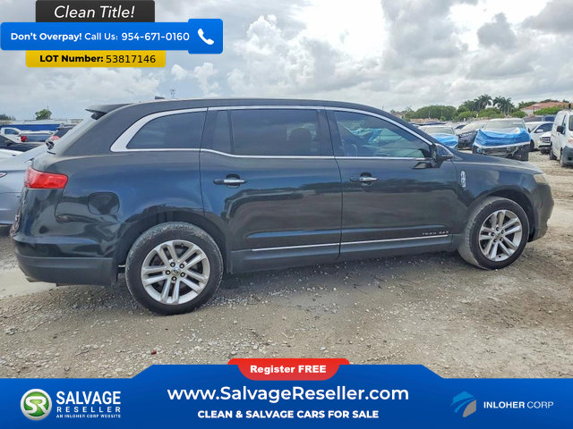 Used 2014 Lincoln MKT FWD image 4