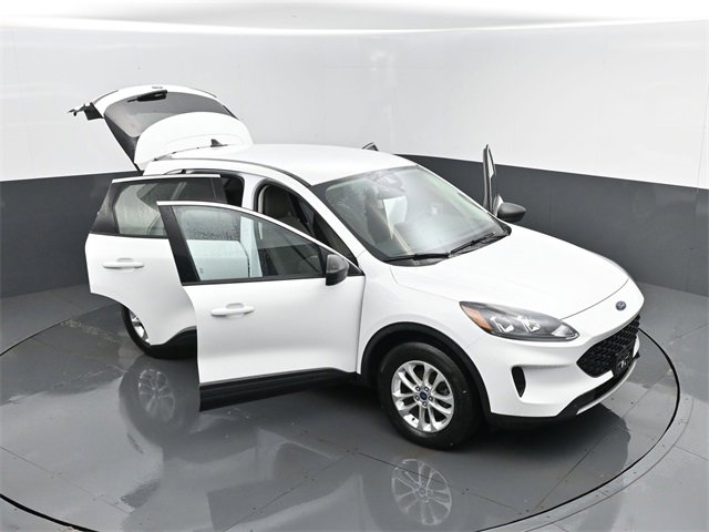 Used 2022 Ford Escape SE w/ Cold Weather Package image 27