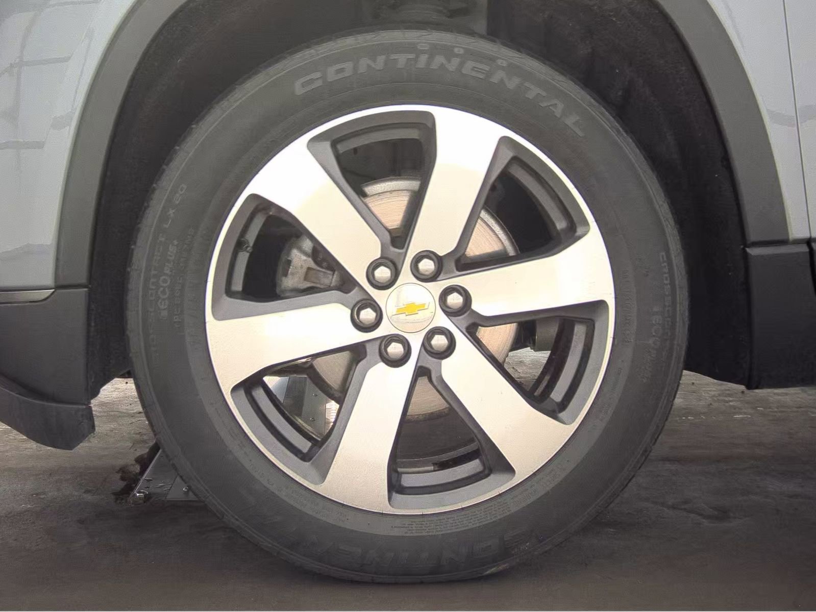 Used 2021 Chevrolet Traverse LT w/ LT Premium Package image 10