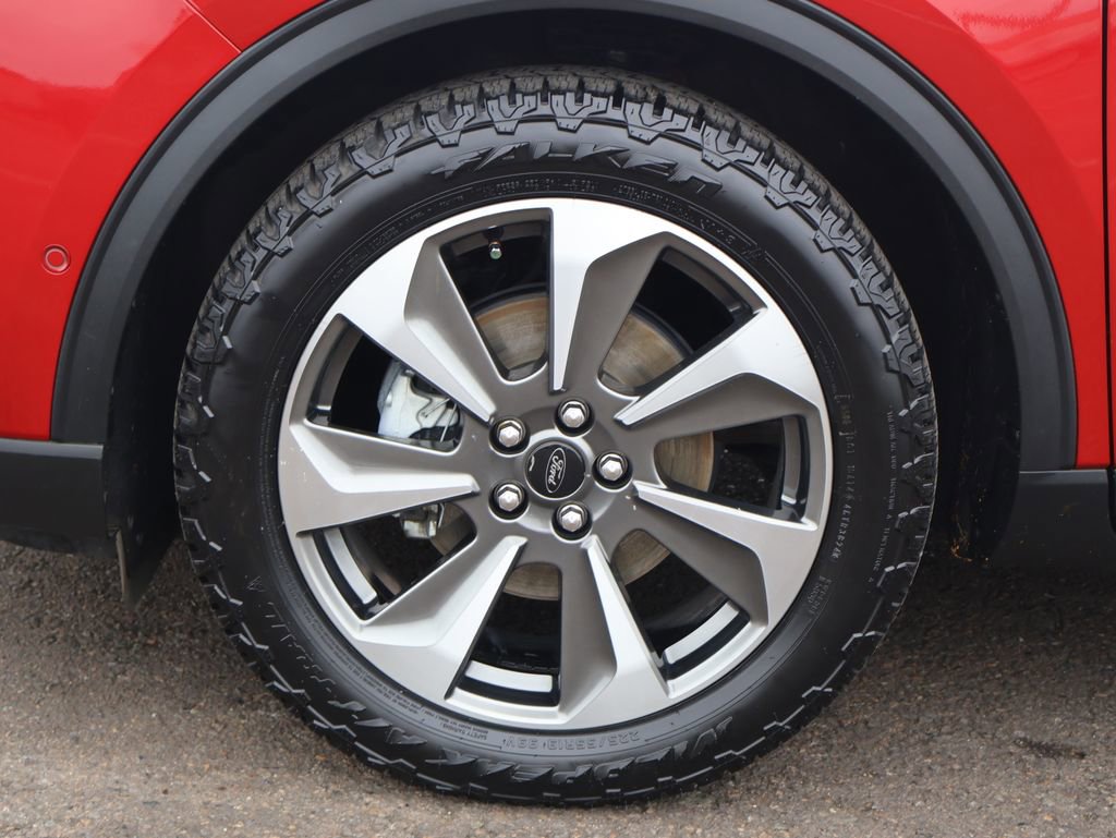 Used 2023 Ford Escape Platinum w/ Premium Technology Package image 36