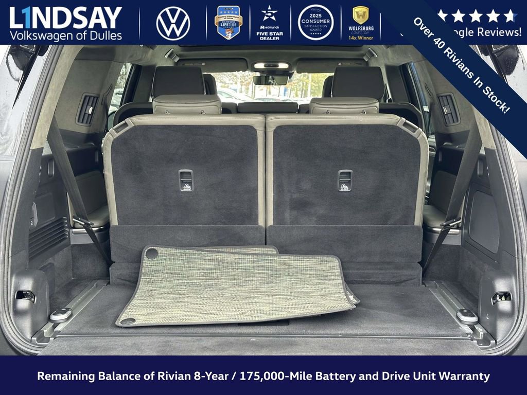Used 2023 Rivian R1S Adventure image 17