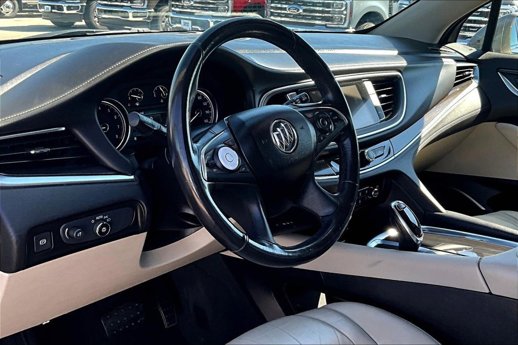 Used 2018 Buick Enclave Premium FWD image 13