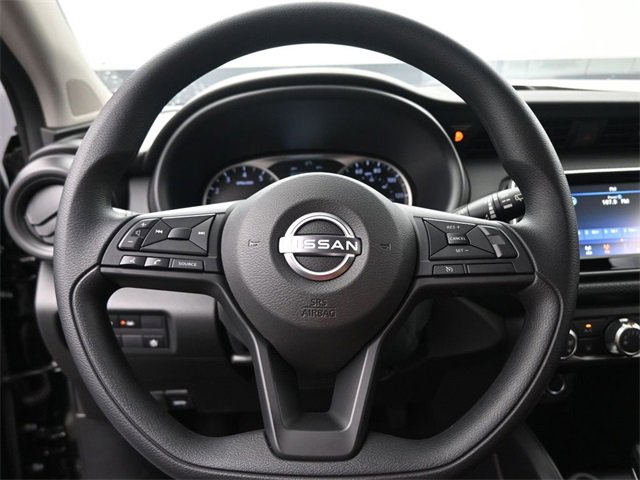 New 2025 Nissan Kicks Play S image 7