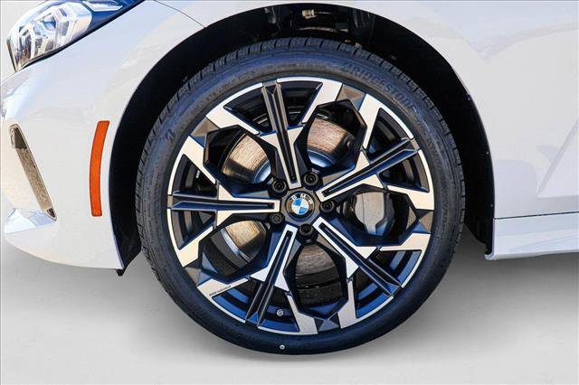 Used 2025 BMW 330i xDrive Sedan w/ Convenience Package image 9