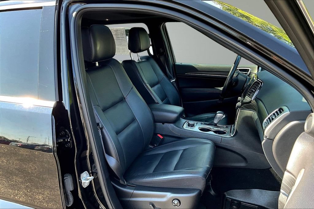 Used 2021 Jeep Grand Cherokee Limited AWD/4WD image 30