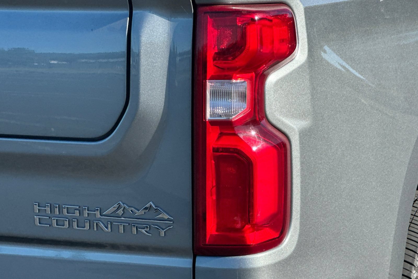 Used 2025 Chevrolet Silverado 1500 High Country AWD/4WD image 48