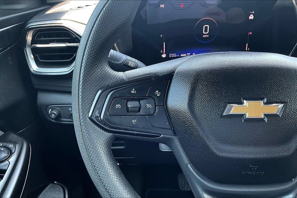Used 2024 Chevrolet TrailBlazer LT AWD/4WD image 10