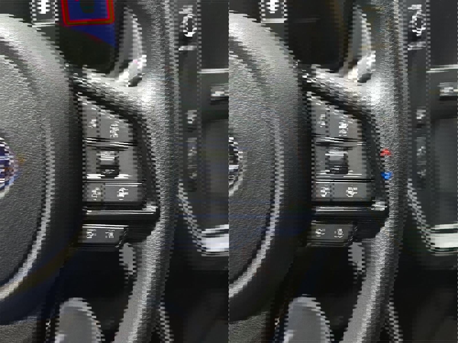 Used 2024 Subaru Crosstrek 2.0i image 18