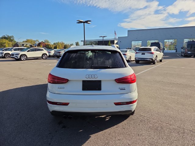 Used 2017 Audi Q3 2.0T Premium Plus w/ Premium Plus Package AWD/4WD image 4