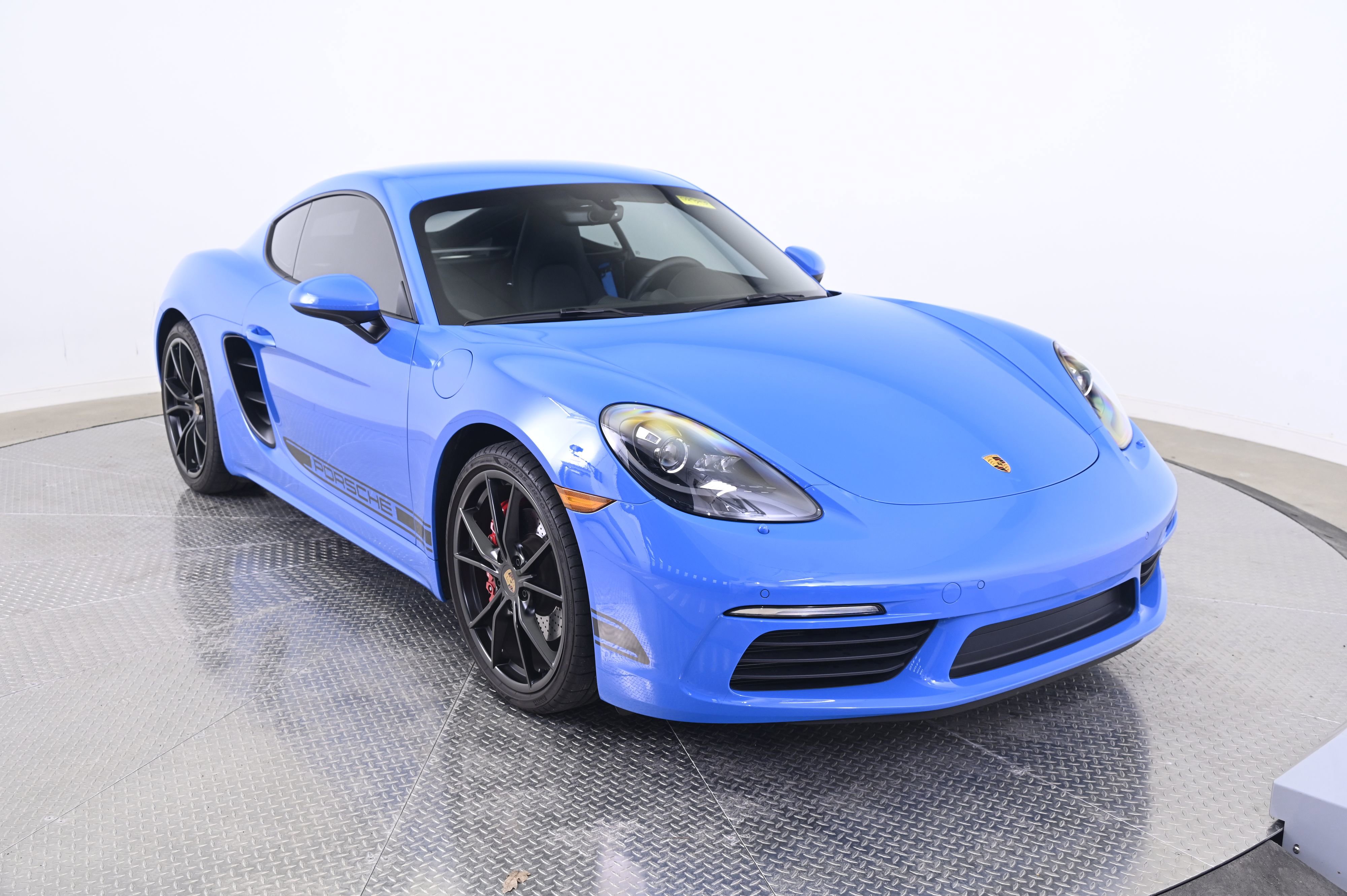 Certified 2025 Porsche 718 Cayman S image 9