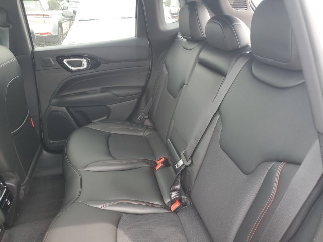 New 2026 Jeep Compass Trailhawk w/ Sun, Sound & Navigation Group AWD/4WD image 10