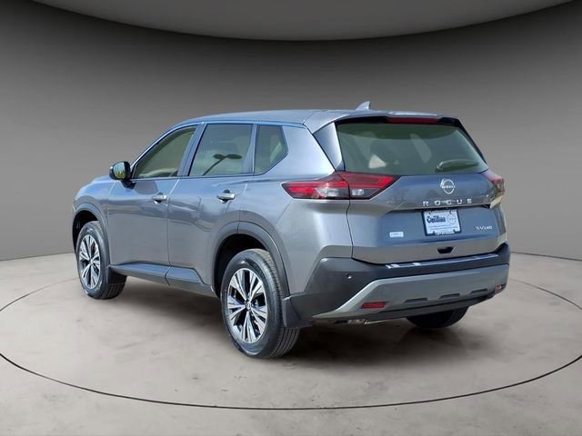 Used 2023 Nissan Rogue SV image 3