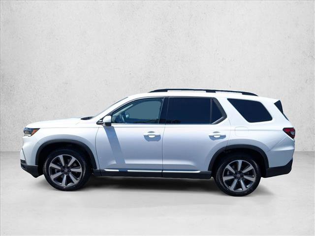 Used 2025 Honda Pilot Touring image 9
