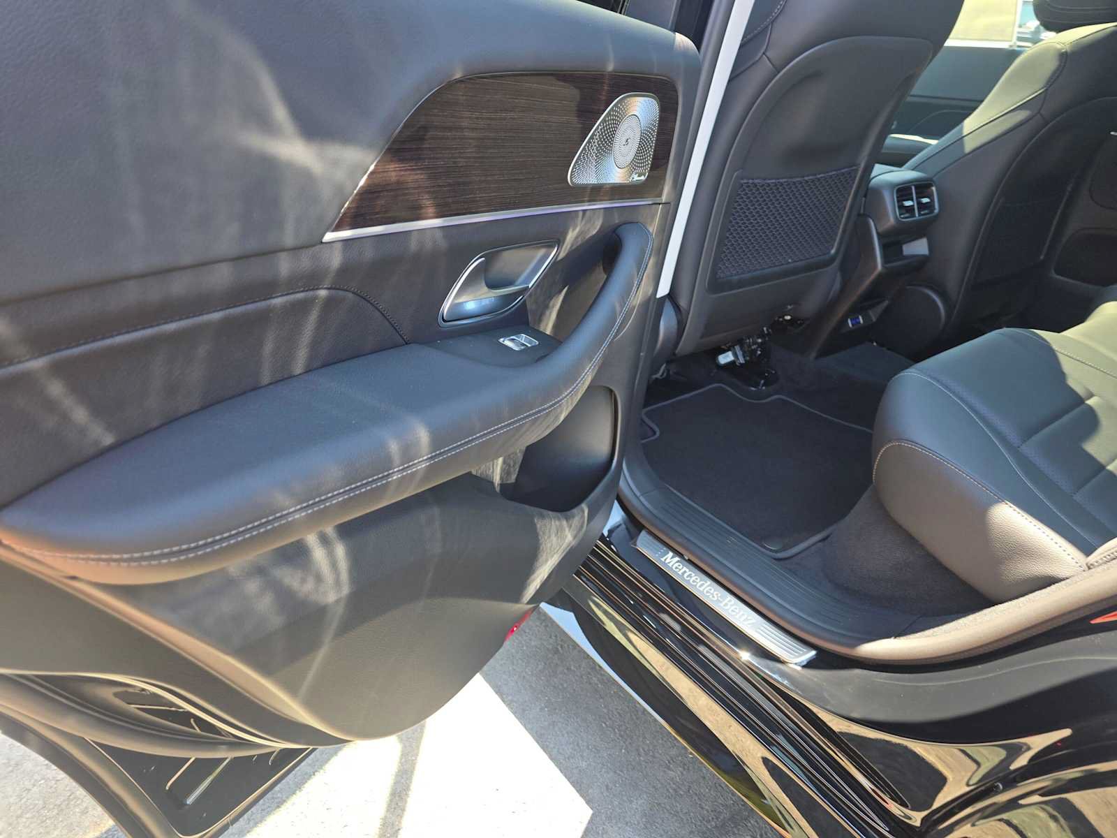 New 2026 Mercedes-Benz GLE 450e 4MATIC image 16
