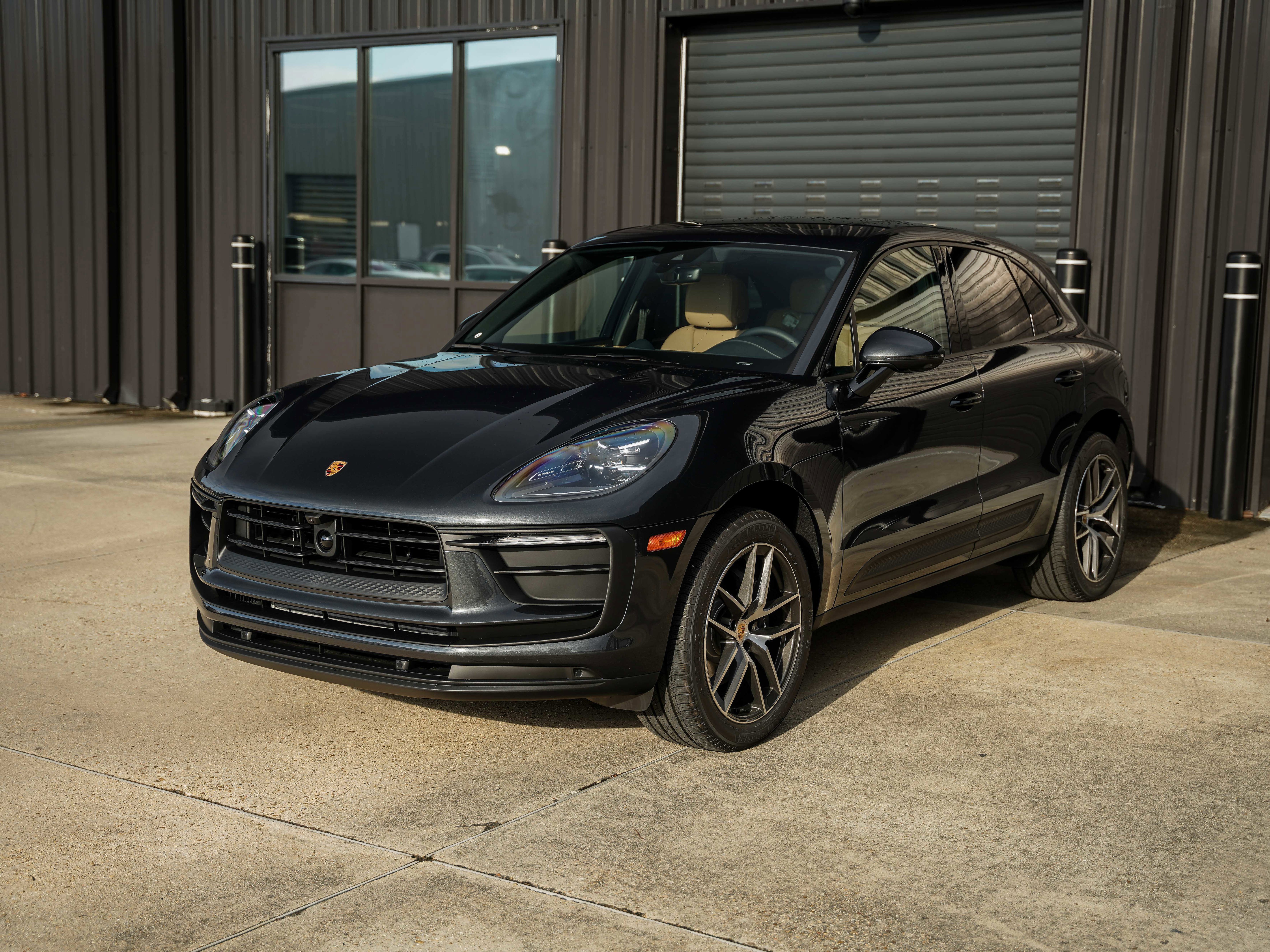 New 2026 Porsche Macan image 8