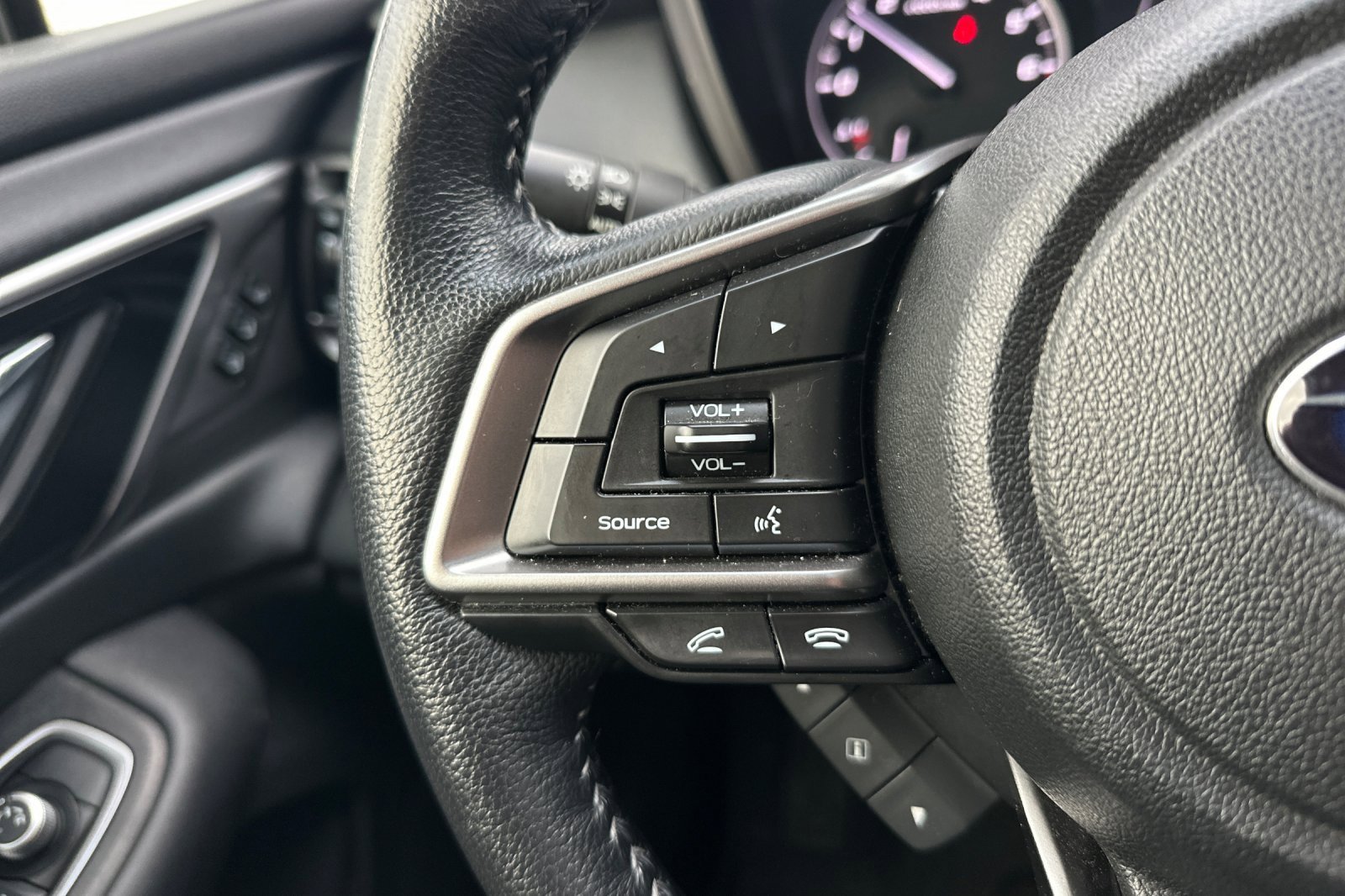 Used 2021 Subaru Outback Limited image 31