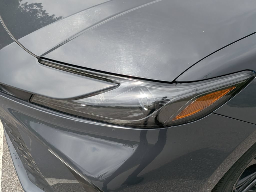 Used 2025 Toyota Camry SE w/ Multimedia Upgrade Package FWD image 7