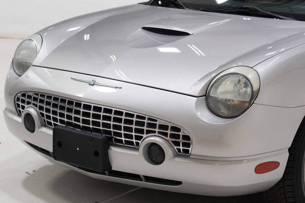 Used 2005 Ford Thunderbird RWD image 15