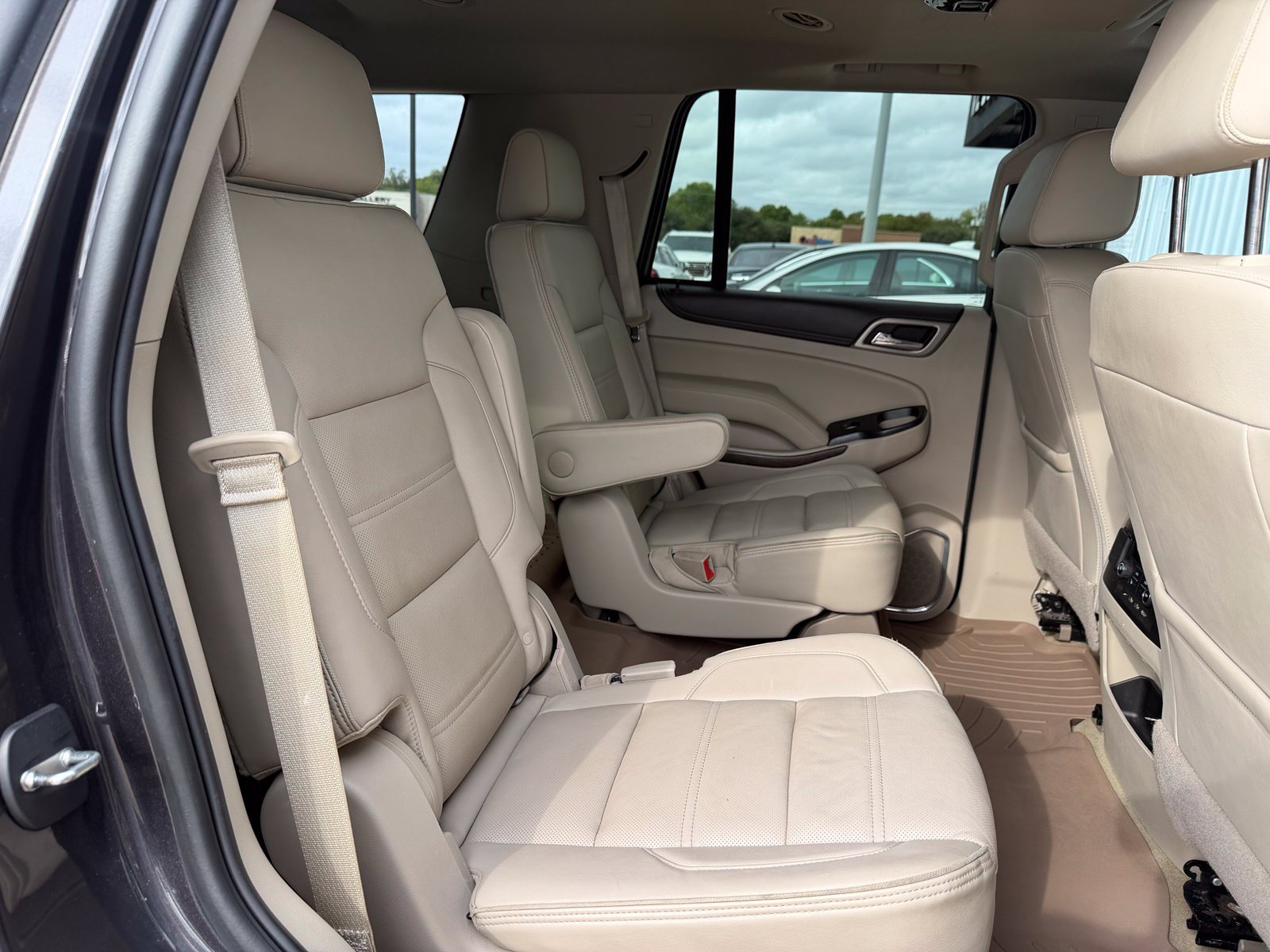 Used 2018 GMC Yukon Denali w/ Open Road Package RWD image 34
