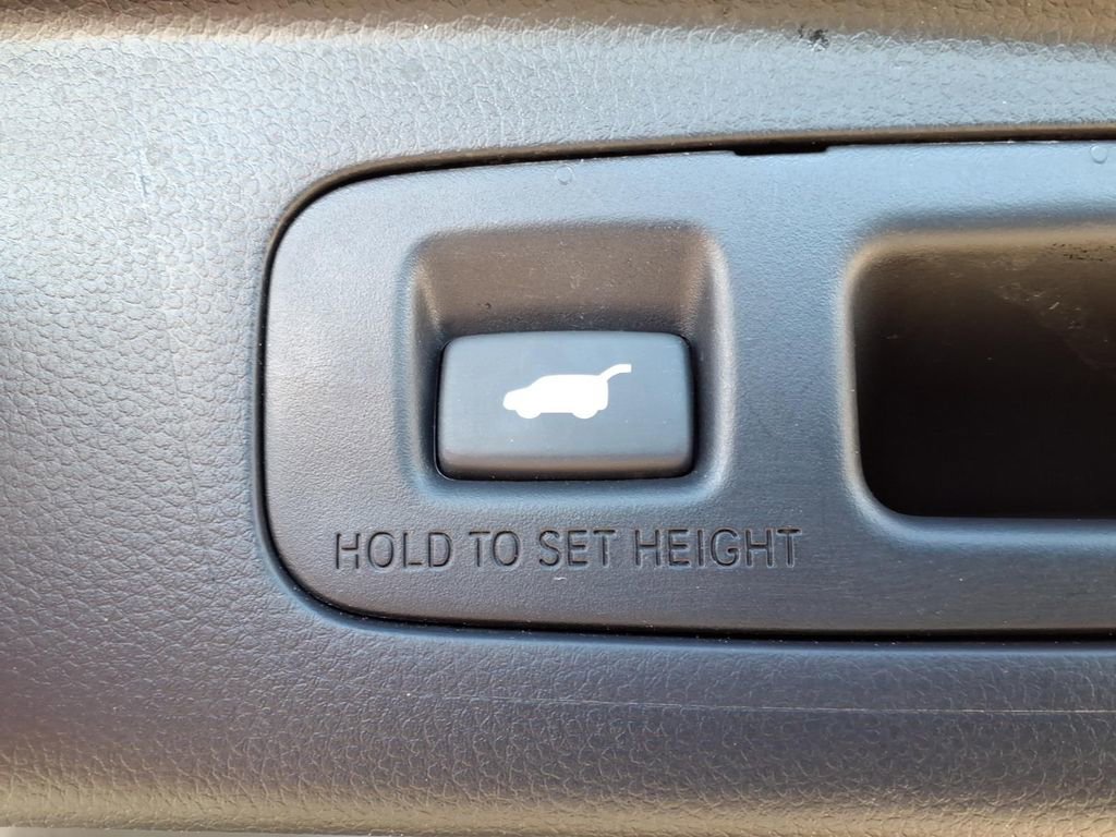 Used 2024 Honda CR-V EX-L image 10