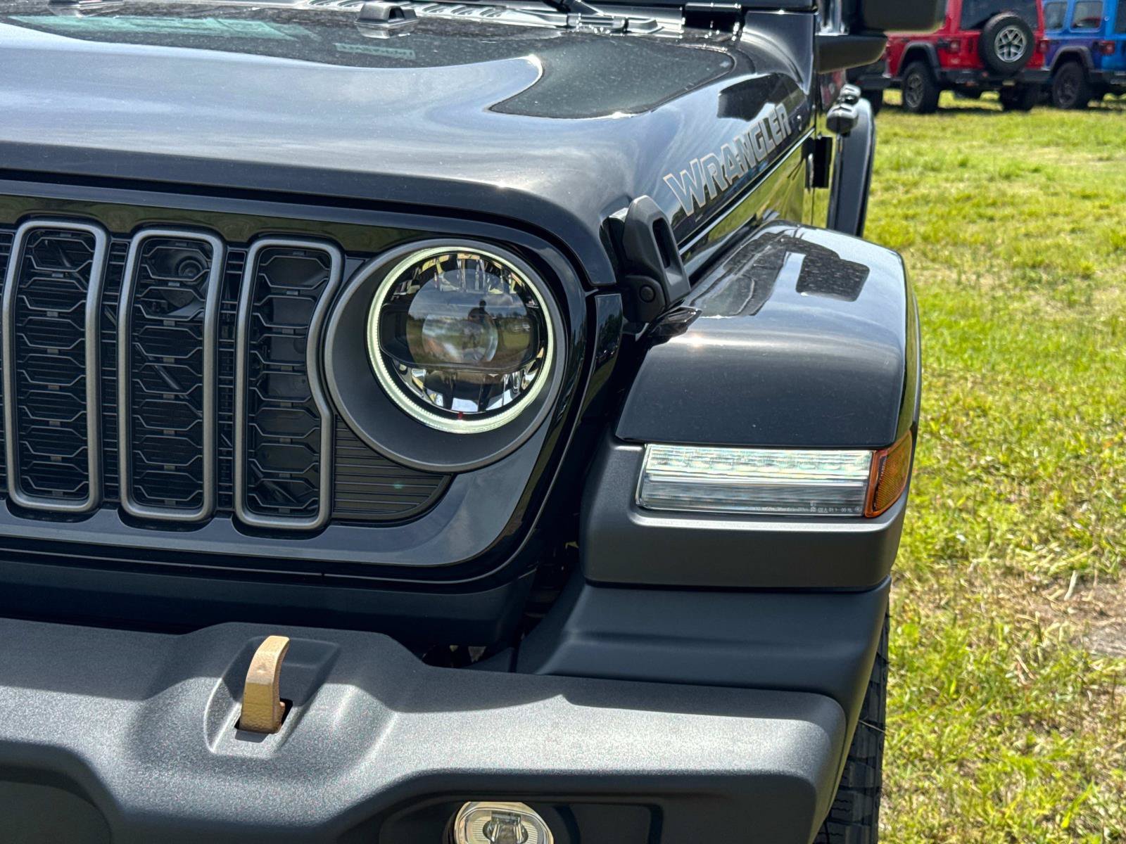 New 2026 Jeep Wrangler Unlimited Sport AWD/4WD image 9