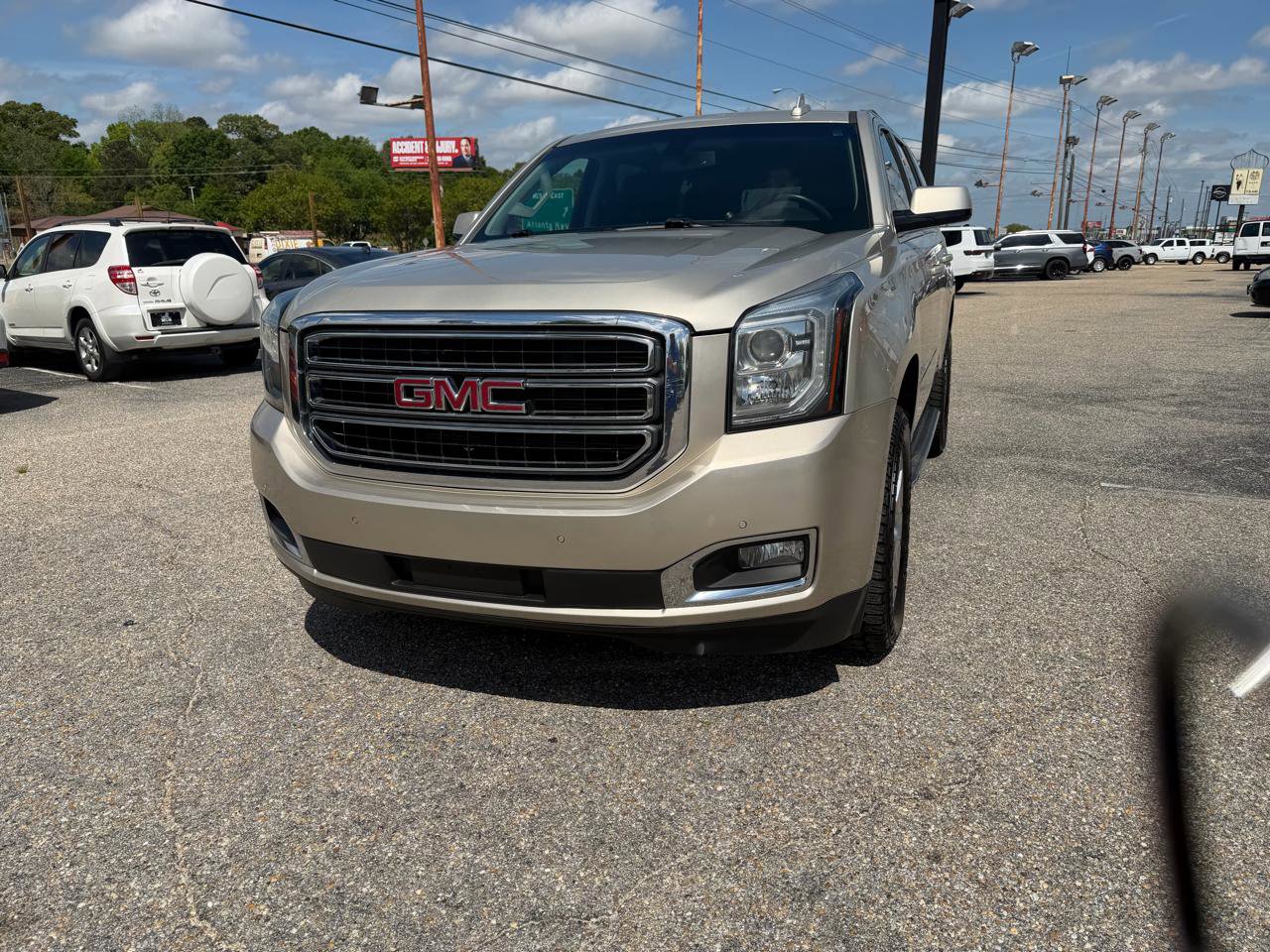 Used 2017 GMC Yukon SLE w/ SLE Value Package image 8