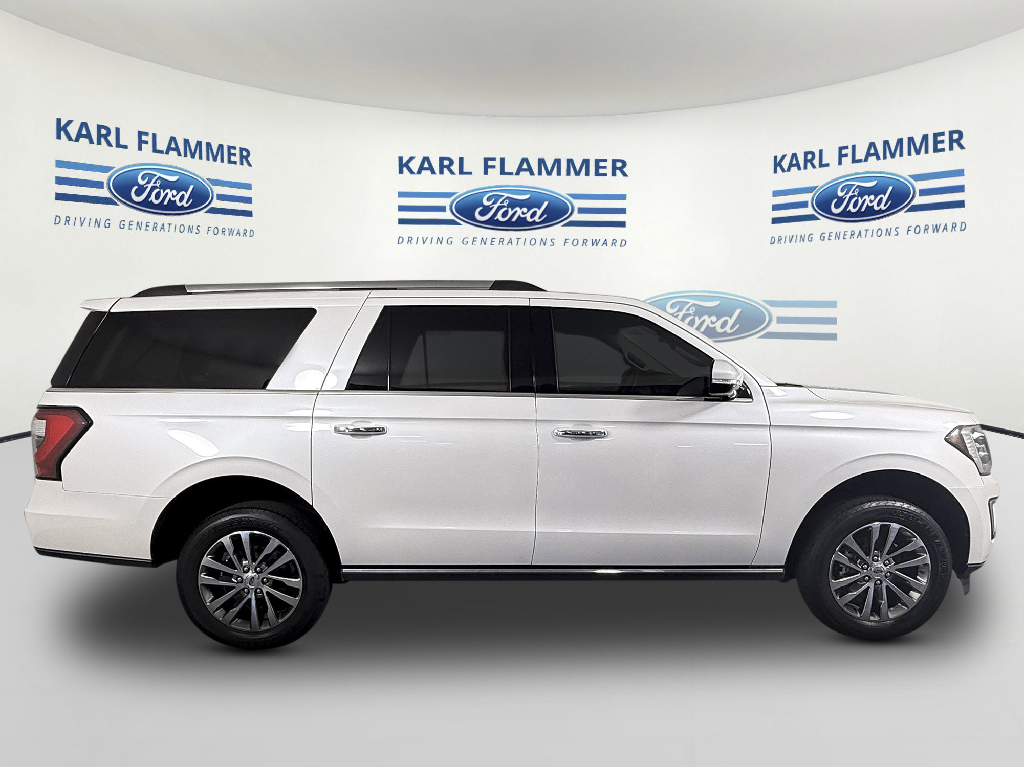 Certified 2018 Ford Expedition Max Limited RWD image 2