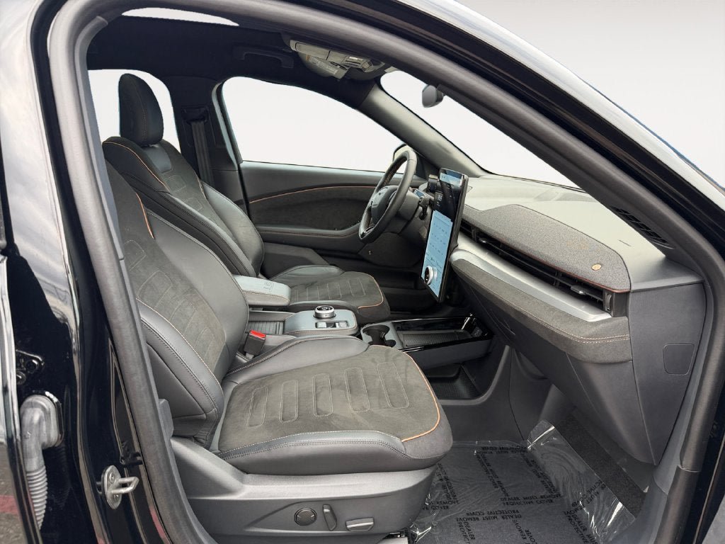 Used 2023 Ford Mustang Mach-E GT AWD/4WD image 25