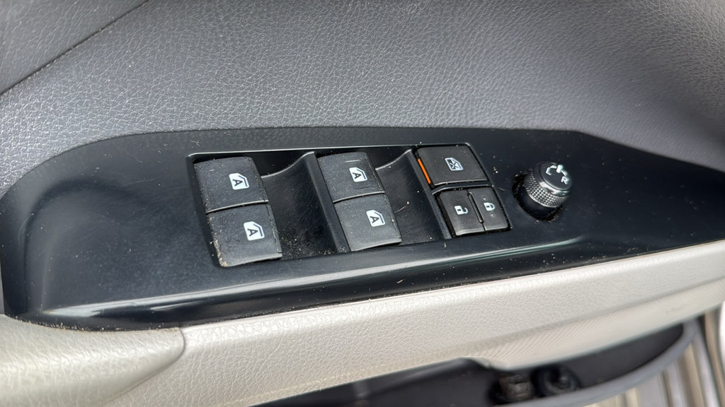Used 2018 Toyota Camry SE w/ Moonroof Package FWD image 20