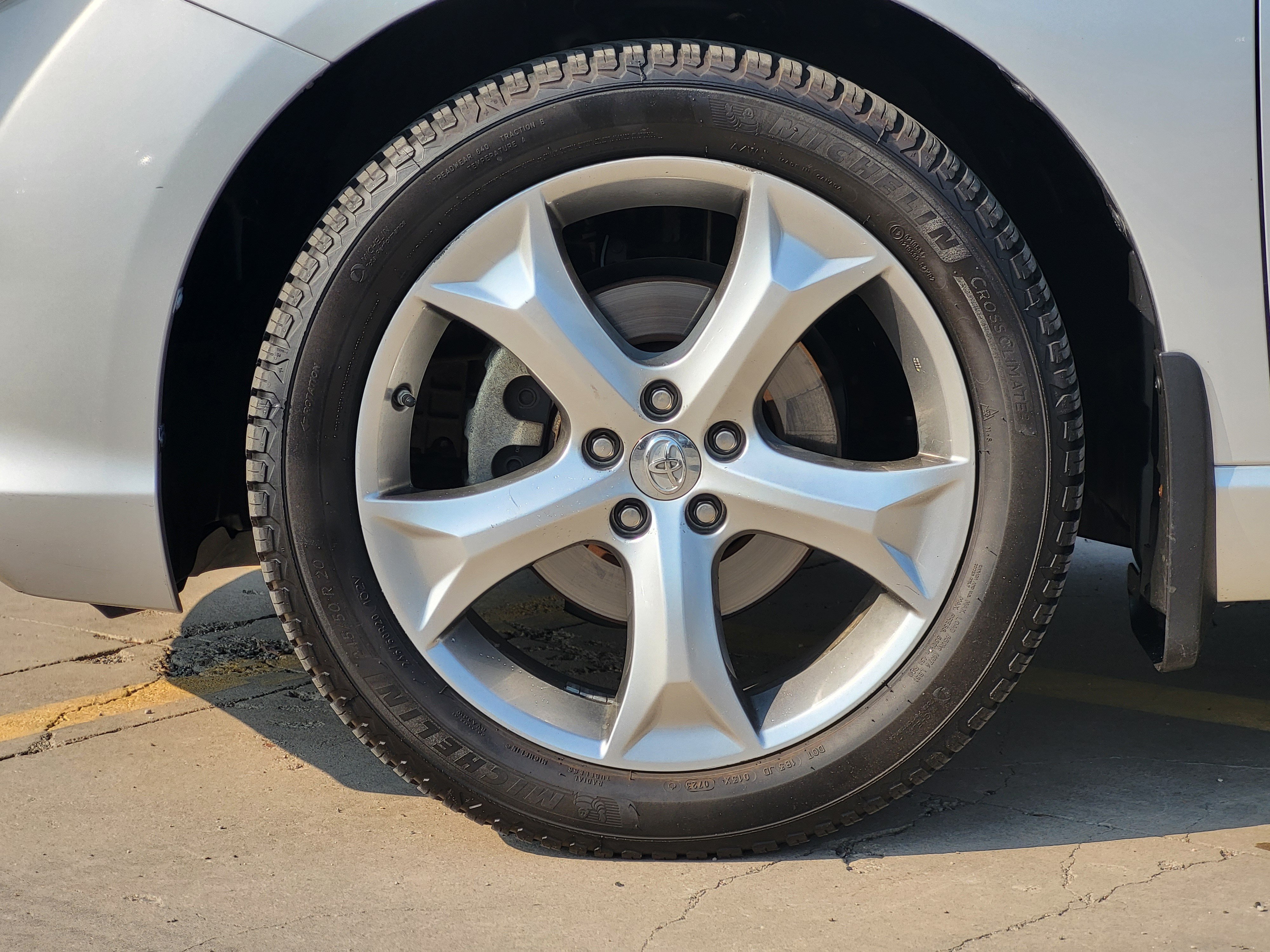 Used 2013 Toyota Venza XLE w/ XLE Premium Pkg AWD/4WD image 8