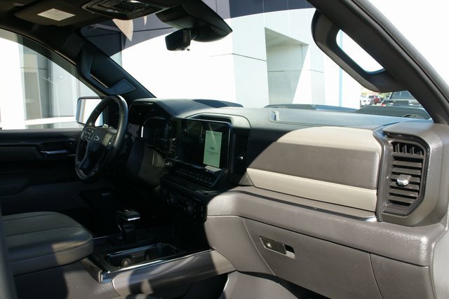 Used 2023 Chevrolet Silverado 1500 ZR2 w/ Technology Package image 41