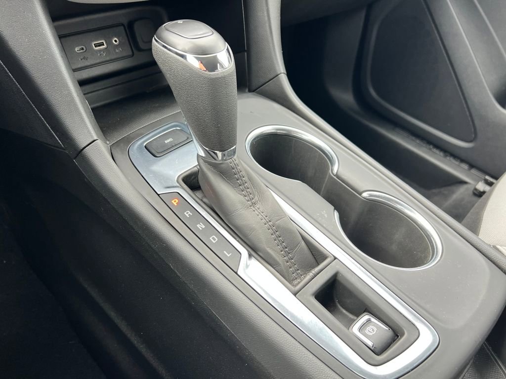 Used 2021 Chevrolet Equinox LS w/ LS Convenience Package image 29