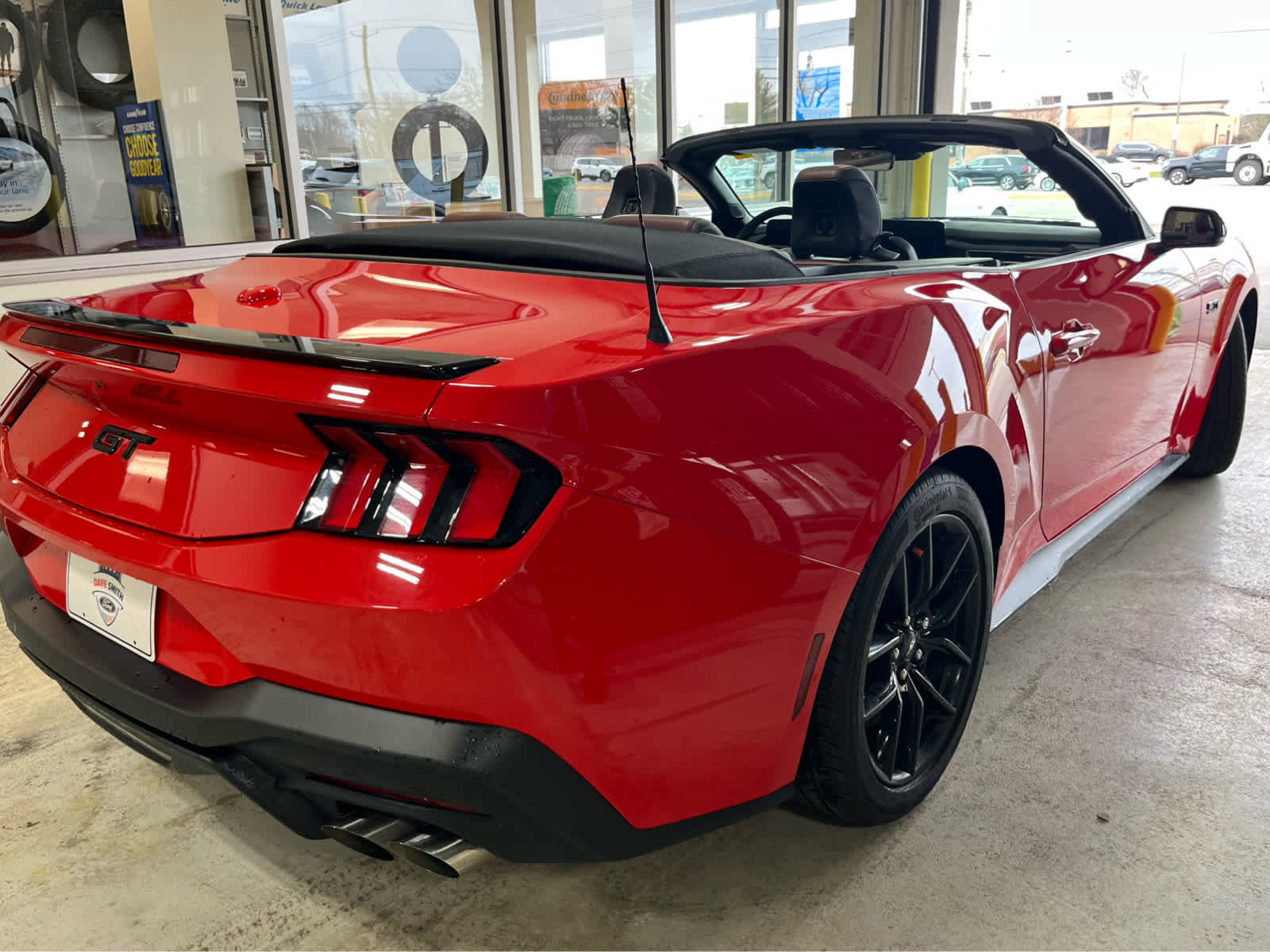 Used 2025 Ford Mustang GT Premium image 31