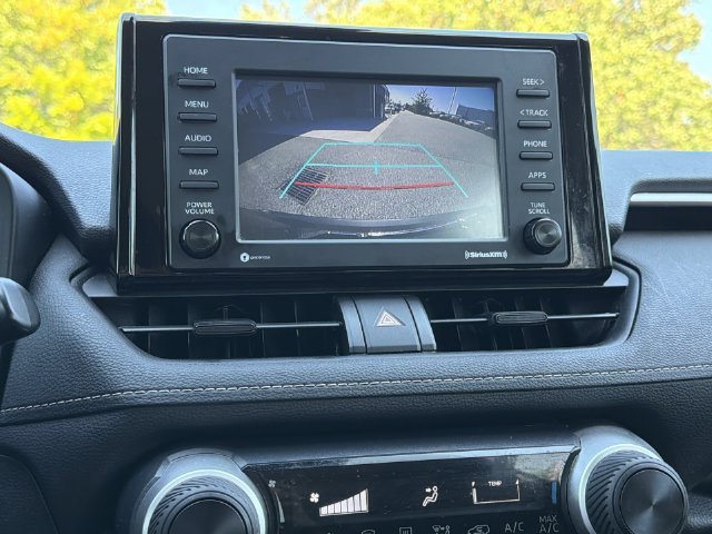 Used 2021 Toyota RAV4 LE FWD image 18