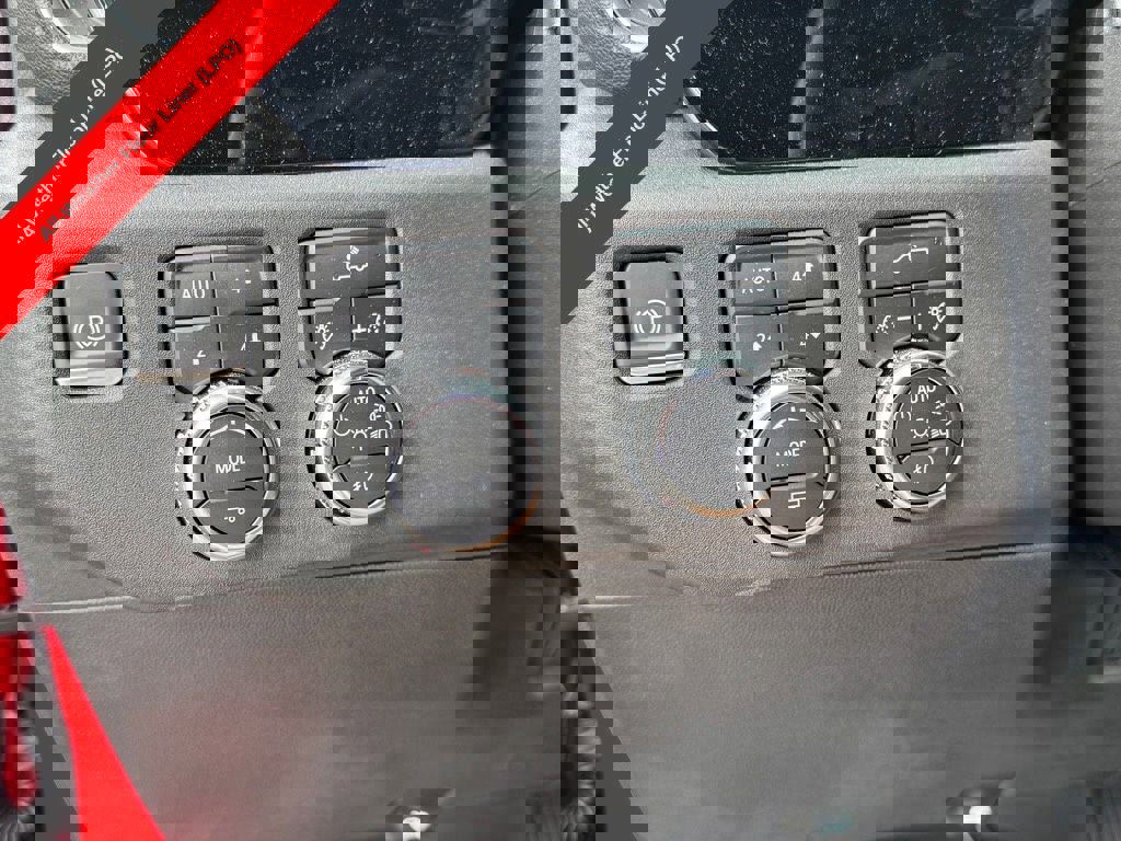 Used 2024 GMC Sierra 1500 Elevation image 17