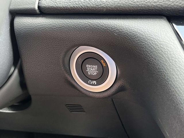 New 2027 Chrysler Pacifica Select FWD image 26