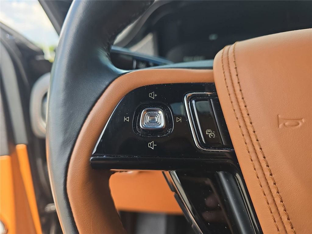 Certified 2022 Lincoln Aviator Black Label w/ Class IV Trailer Tow Package AWD/4WD image 24