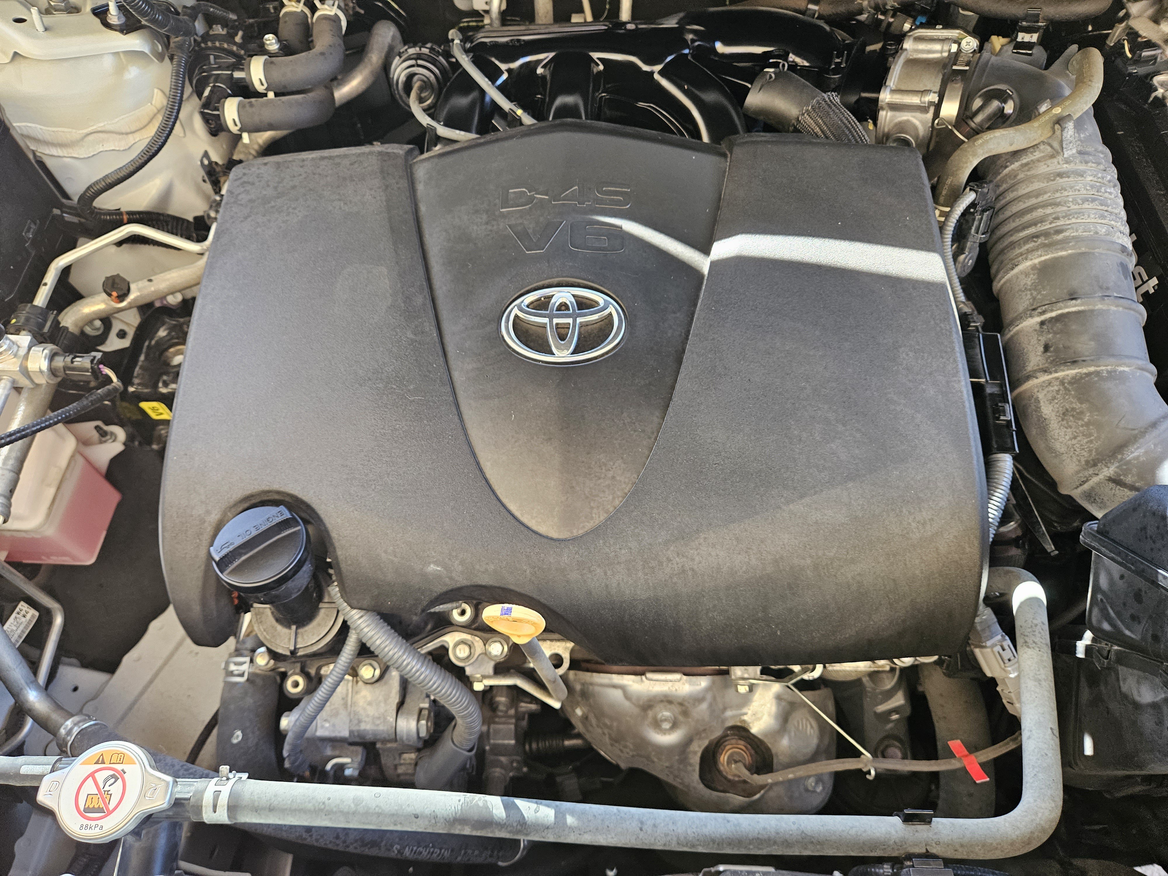 Used 2022 Toyota Highlander Limited FWD image 34