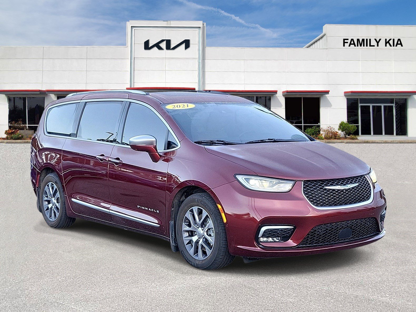 Used 2021 Chrysler Pacifica Pinnacle FWD 360° Tour