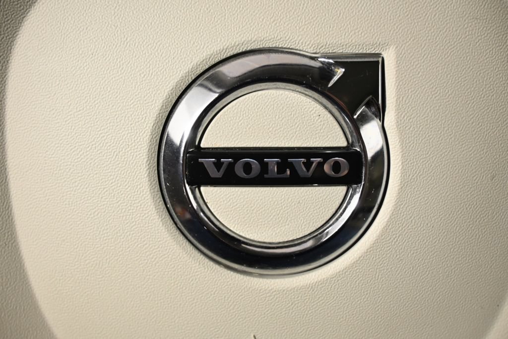 Used 2024 Volvo XC90 B6 Plus w/ Protection Package AWD/4WD image 36