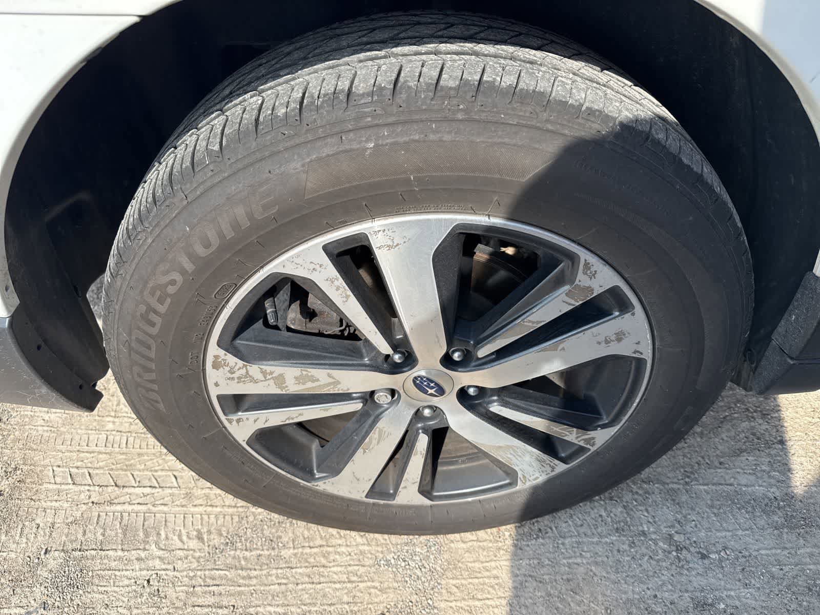 Used 2018 Subaru Outback 2.5i Limited AWD/4WD image 9