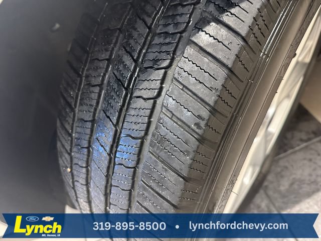 Used 2019 Ford Edge SE AWD/4WD image 25