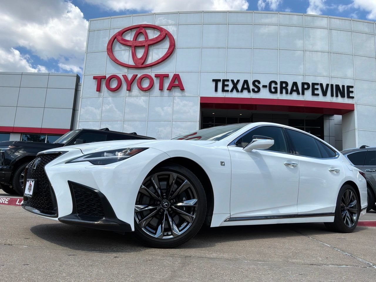 Used 2023 Lexus LS 500 F Sport w/ Cold Weather Package (CK) RWD image 2