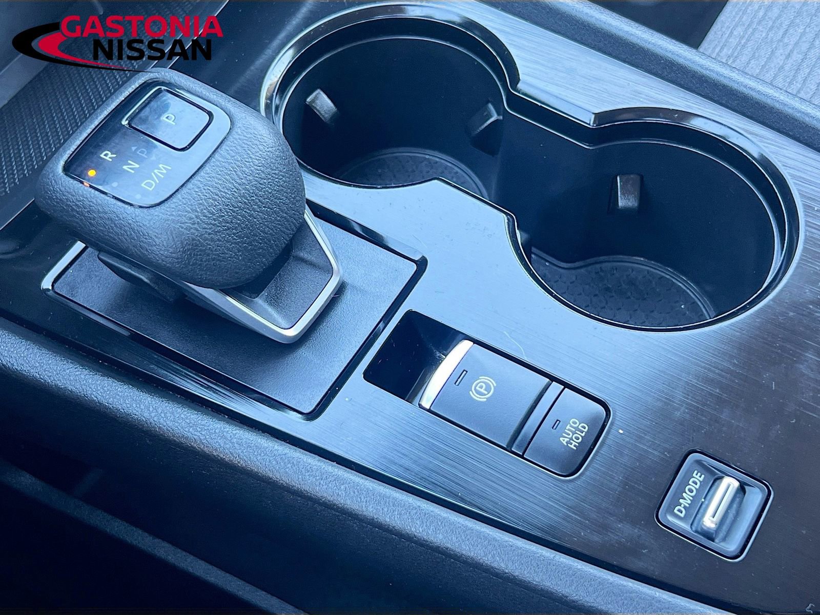 Used 2023 Nissan Rogue SV image 21