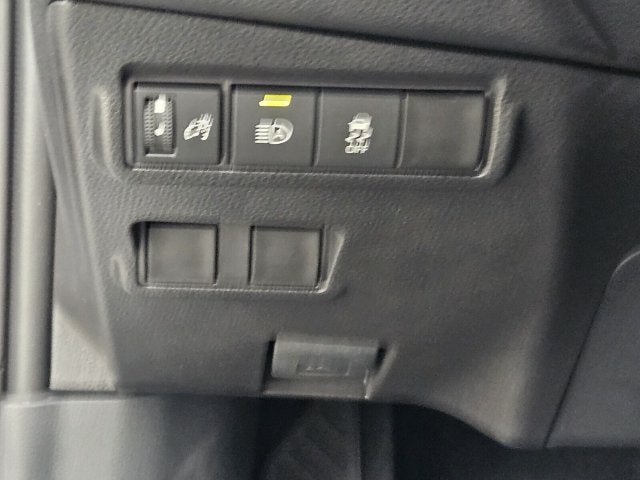 Used 2026 Toyota Corolla Cross LE w/ Moonroof Package FWD image 19