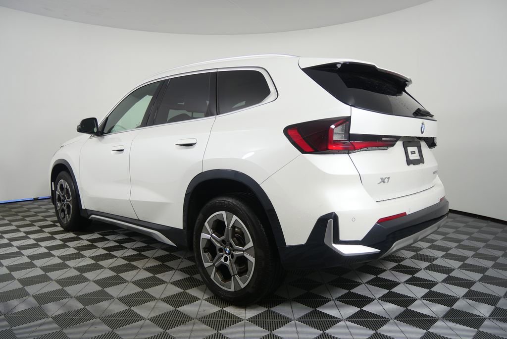 Used 2023 BMW X1 xDrive28i w/ Premium Package image 5