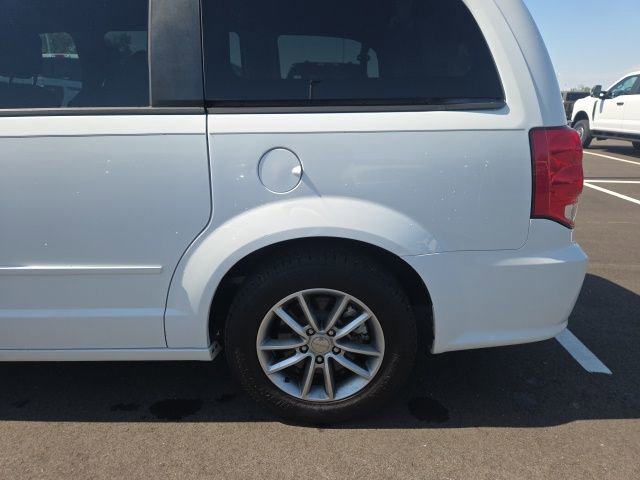 Used 2016 Dodge Grand Caravan SE FWD image 15