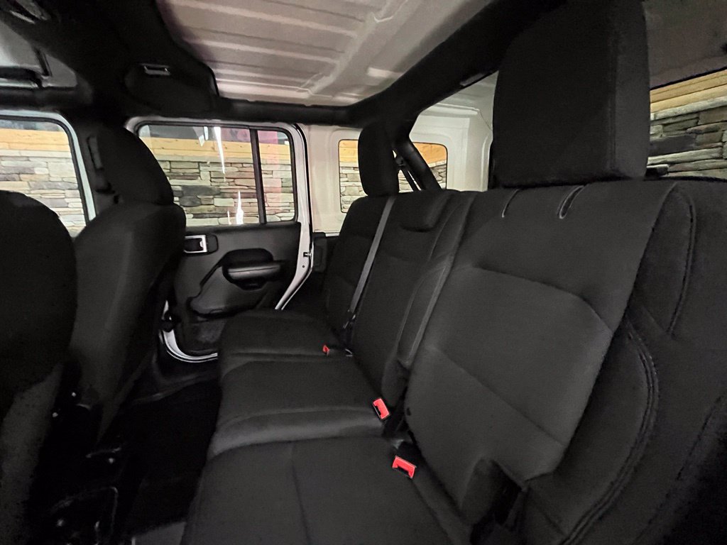 Used 2019 Jeep Wrangler Unlimited Sport S AWD/4WD image 38